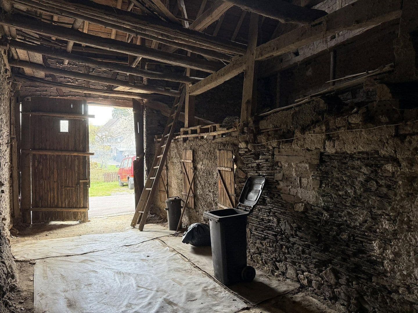 Prodej domu 95 m², pozemek 1.024 m², Morbach, Porýní-Falc Prodej domu 95 m², pozemek 1.024 m², Morbach, Porýní-Falc