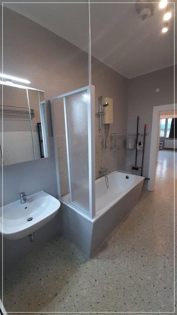 Prodej domu 354 m², pozemek 458 m², Krefeld, Severní Porýní-Vestfálsko Prodej domu 354 m², pozemek 458 m², Krefeld, Severní Porýní-Vestfálsko
