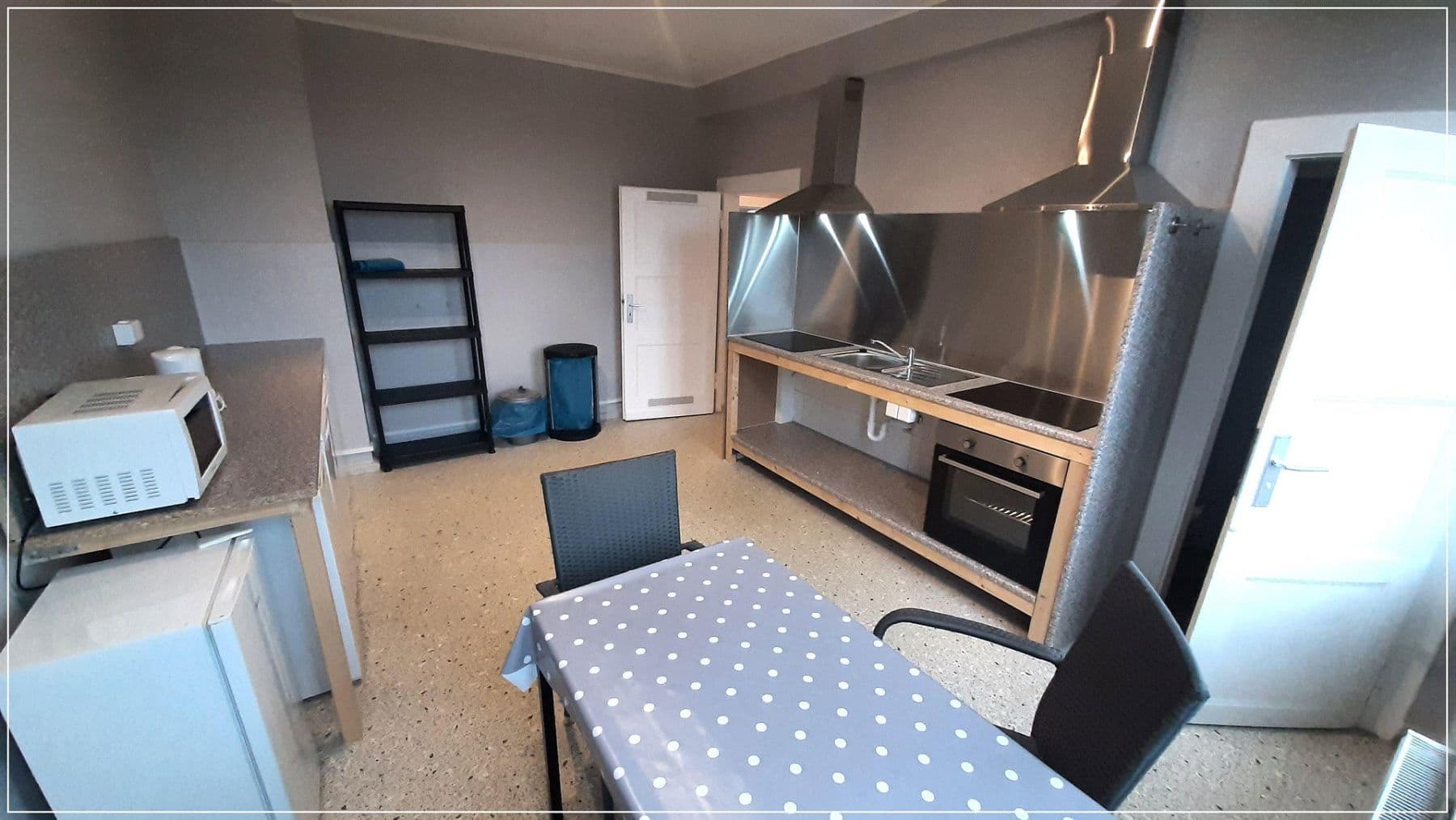 Prodej domu 354 m², pozemek 458 m², Krefeld, Severní Porýní-Vestfálsko Prodej domu 354 m², pozemek 458 m², Krefeld, Severní Porýní-Vestfálsko