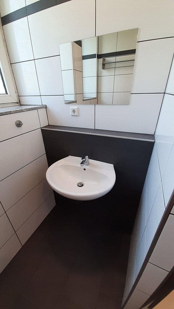 Prodej domu 354 m², pozemek 458 m², Krefeld, Severní Porýní-Vestfálsko Prodej domu 354 m², pozemek 458 m², Krefeld, Severní Porýní-Vestfálsko