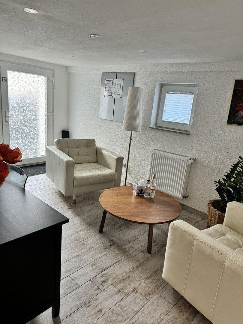 Pronájem domu 140 m², pozemek 555 m², Backnang, Bádensko-Württembersko Pronájem domu 140 m², pozemek 555 m², Backnang, Bádensko-Württembersko