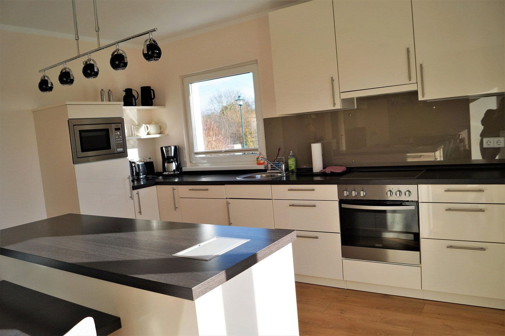Prodej domu 140 m², pozemek 879 m², Strandkoppel 25b, Dassow, Mecklenburg-Vorpommern Prodej domu 140 m², pozemek 879 m², Strandkoppel 25b, Dassow, Mecklenburg-Vorpommern