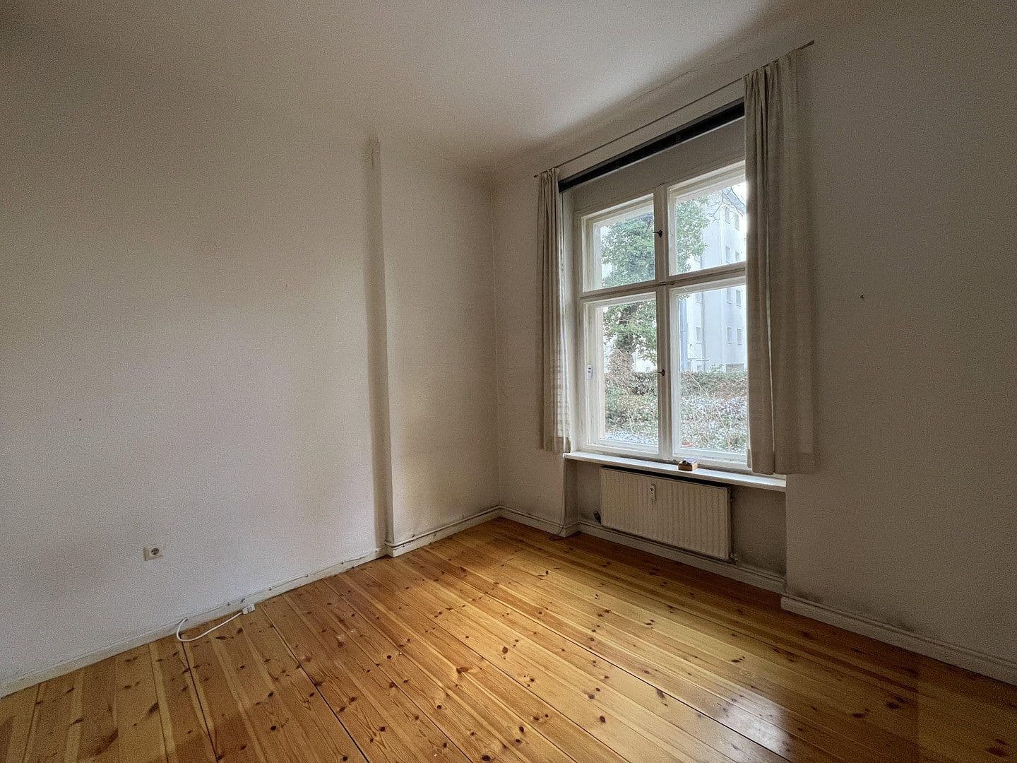 Prodej bytu 4+1 112 m², Berlin, Berlín Prodej bytu 4+1 112 m², Berlin, Berlín