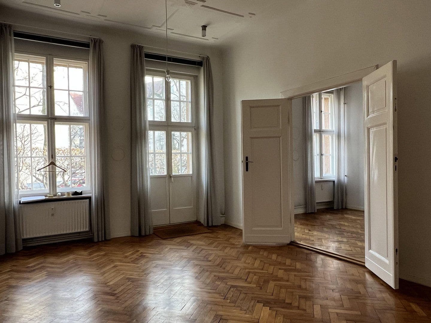 Prodej bytu 4+1 112 m², Berlin, Berlín Prodej bytu 4+1 112 m², Berlin, Berlín