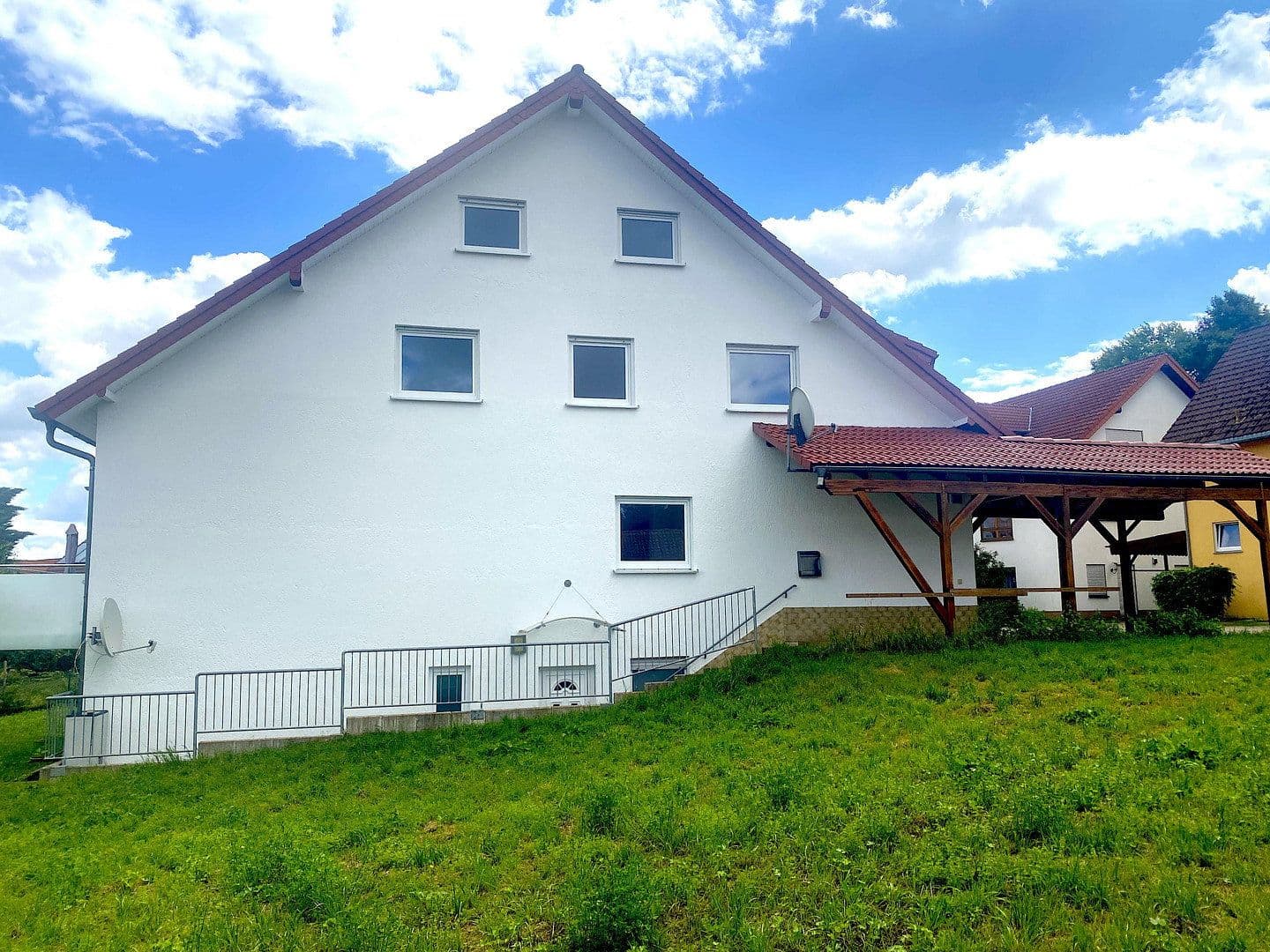 Pronájem domu 170 m², pozemek 265 m², Neidenstein, Bádensko-Württembersko Pronájem domu 170 m², pozemek 265 m², Neidenstein, Bádensko-Württembersko
