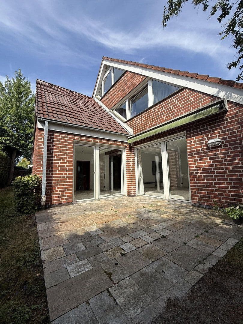 Prodej domu 149 m², pozemek 322 m², Hölderlinweg 39, Münster, Severní Porýní-Vestfálsko Prodej domu 149 m², pozemek 322 m², Hölderlinweg 39, Münster, Severní Porýní-Vestfálsko