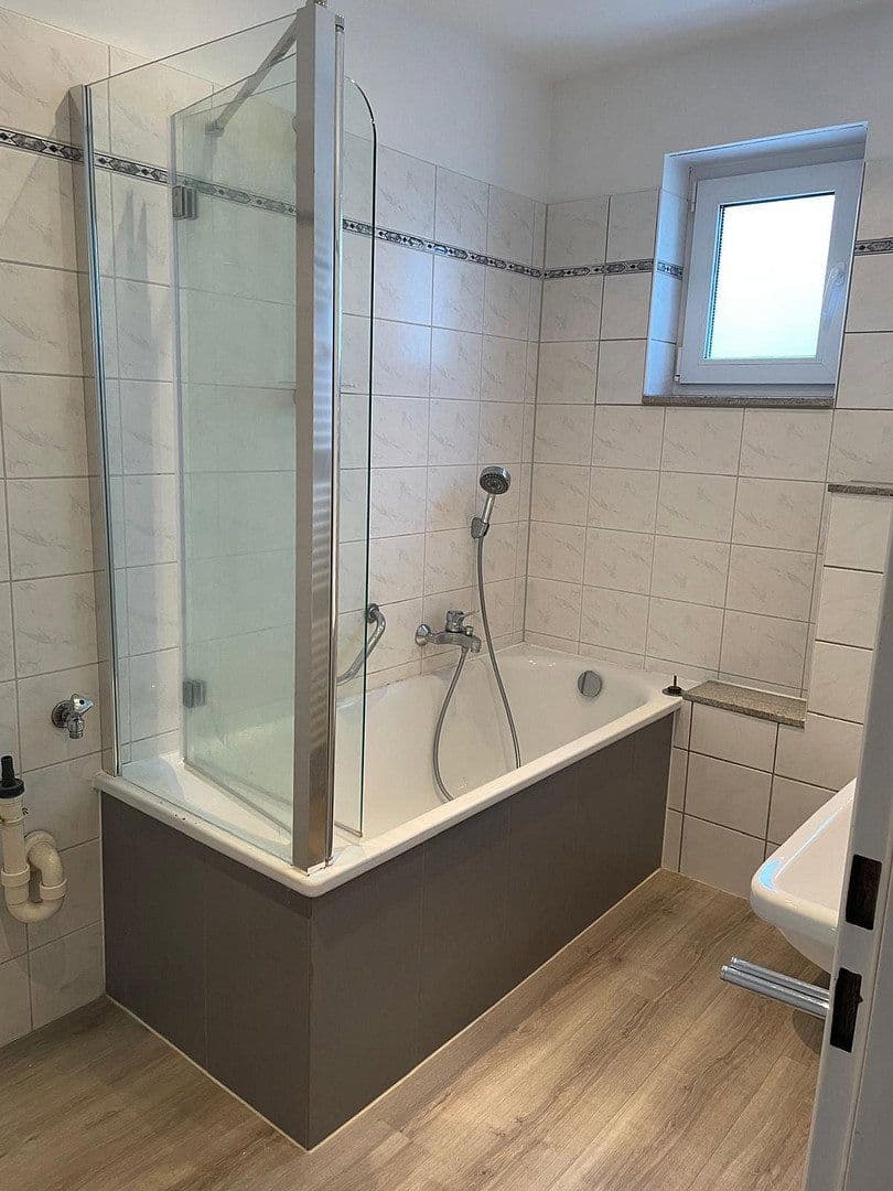 Pronájem bytu 3+1 85 m², Usingen, Hessen Pronájem bytu 3+1 85 m², Usingen, Hessen