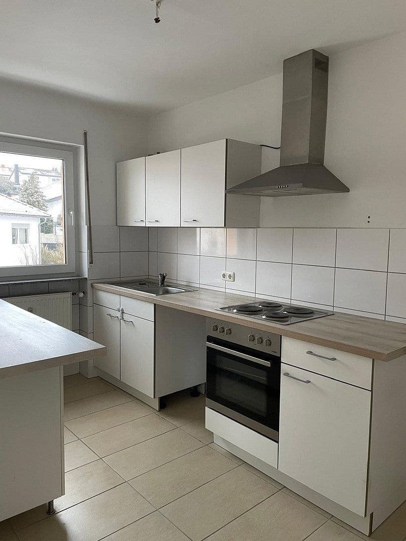 Pronájem bytu 3+1 85 m², Usingen, Hessen Pronájem bytu 3+1 85 m², Usingen, Hessen