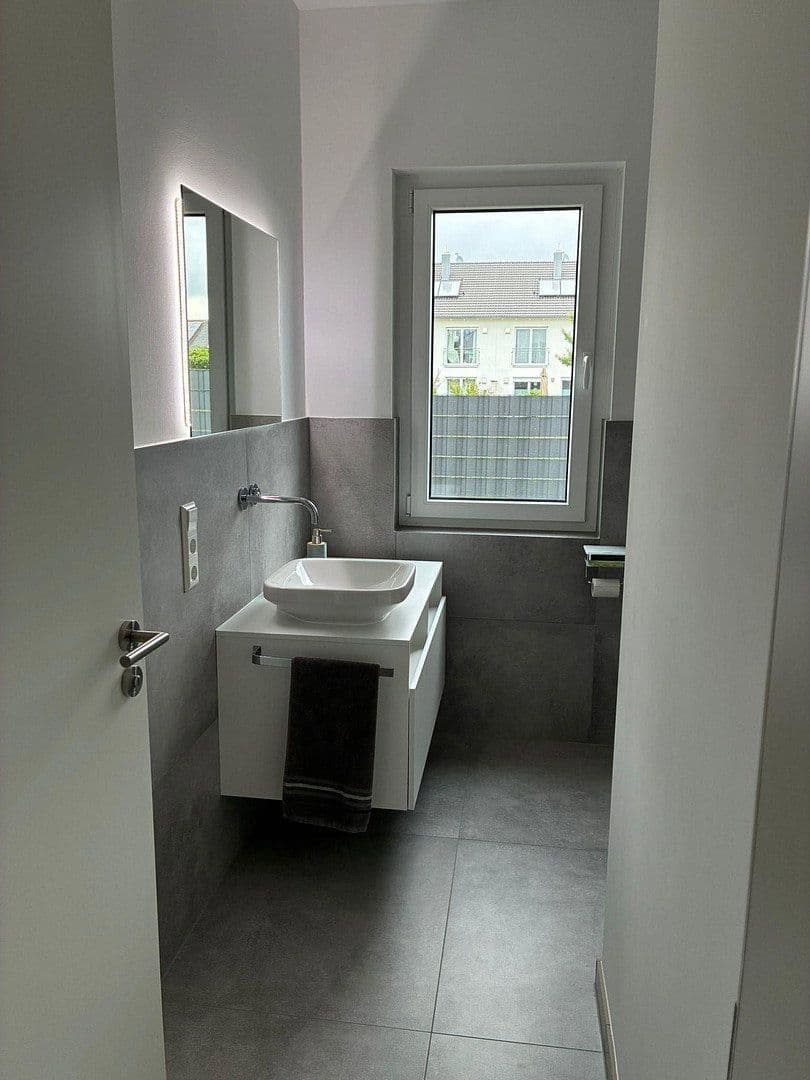 Prodej domu 188 m², pozemek 500 m², Neusäß, Bavorsko Prodej domu 188 m², pozemek 500 m², Neusäß, Bavorsko