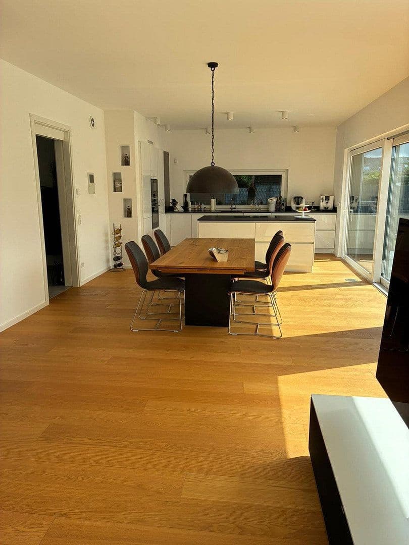 Prodej domu 188 m², pozemek 500 m², Neusäß, Bavorsko Prodej domu 188 m², pozemek 500 m², Neusäß, Bavorsko