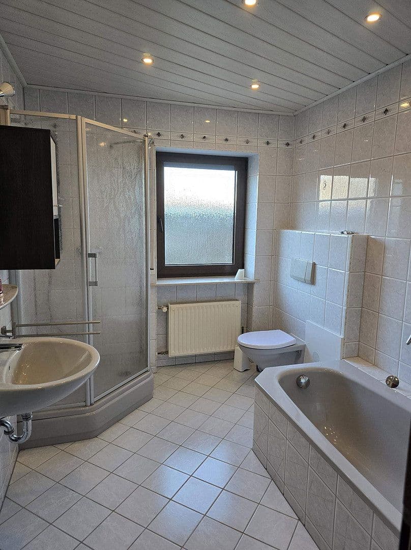 Prodej domu 311 m², pozemek 1.432 m², Mastershausen, Porýní-Falc Prodej domu 311 m², pozemek 1.432 m², Mastershausen, Porýní-Falc
