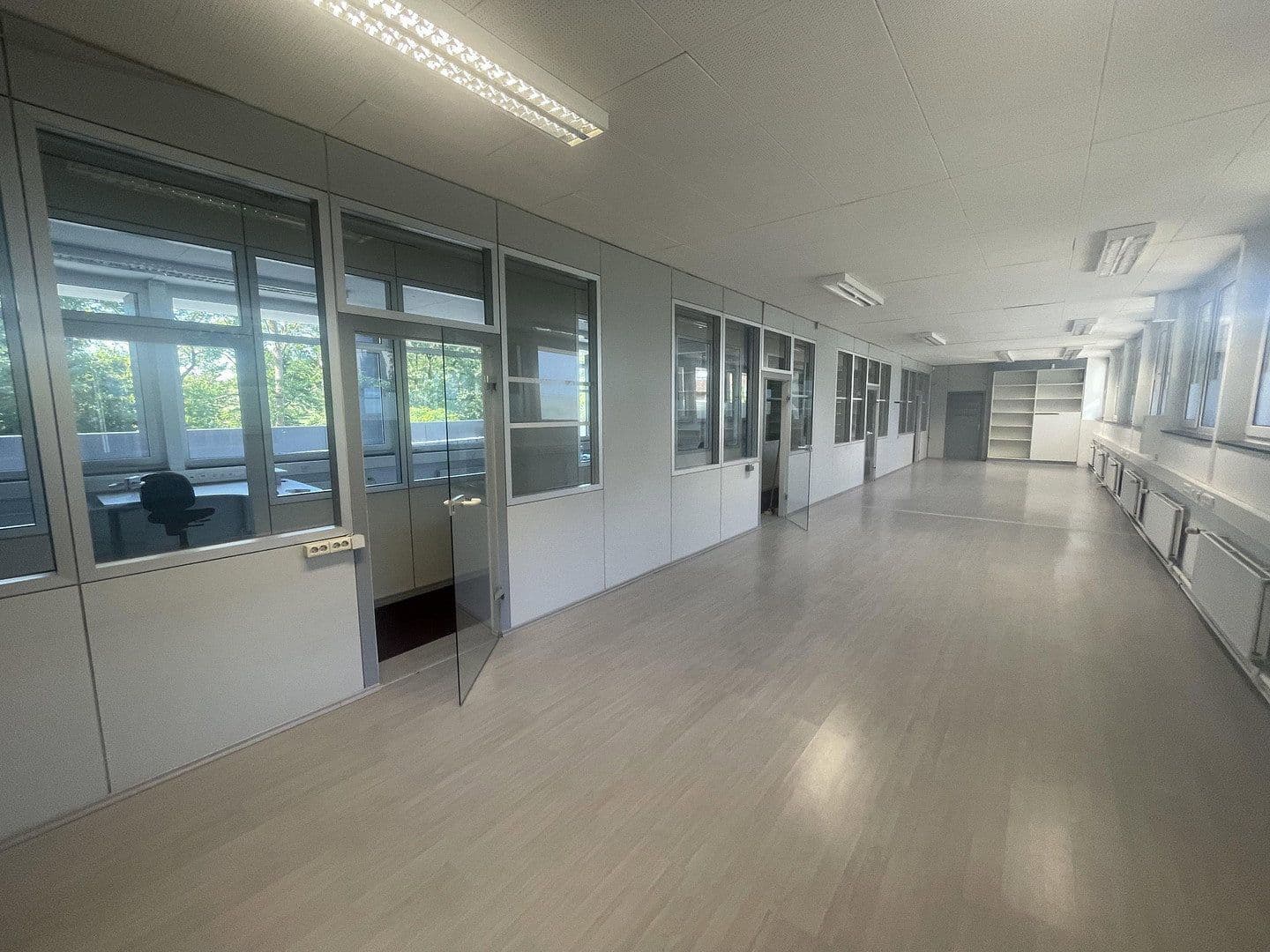 Pronájem kanceláře 222 m², Weil der Stadt, Bádensko-Württembersko Pronájem kanceláře 222 m², Weil der Stadt, Bádensko-Württembersko