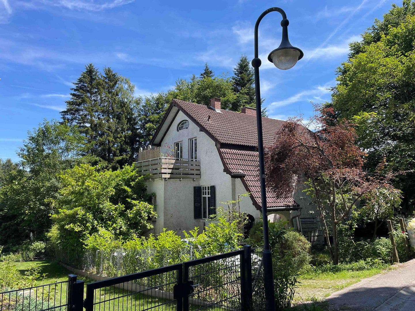 Prodej domu 190 m², pozemek 1.070 m², Riedenerweg, Starnberg, Bavorsko Prodej domu 190 m², pozemek 1.070 m², Riedenerweg, Starnberg, Bavorsko