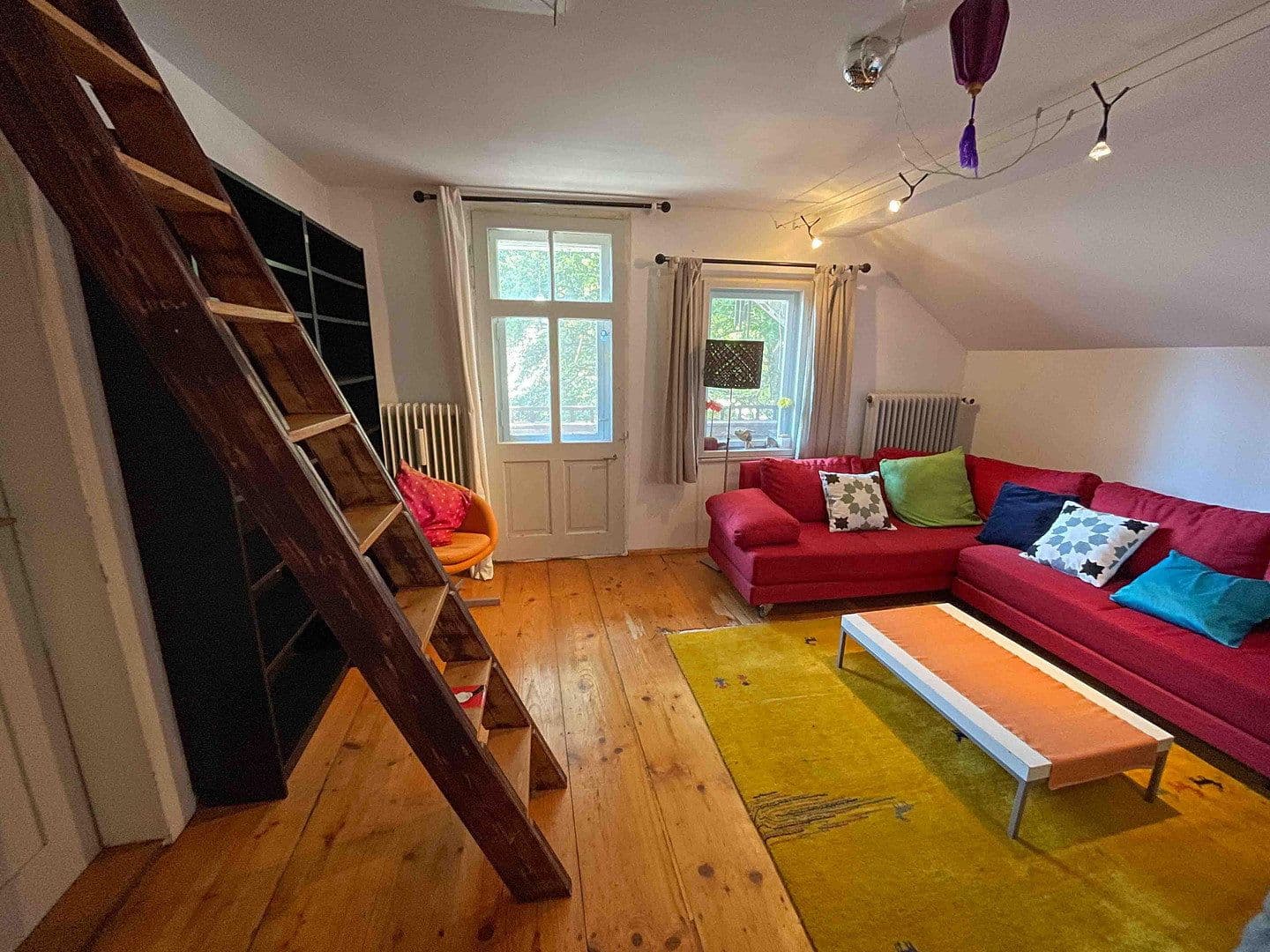 Prodej domu 190 m², pozemek 1.070 m², Riedenerweg, Starnberg, Bavorsko Prodej domu 190 m², pozemek 1.070 m², Riedenerweg, Starnberg, Bavorsko