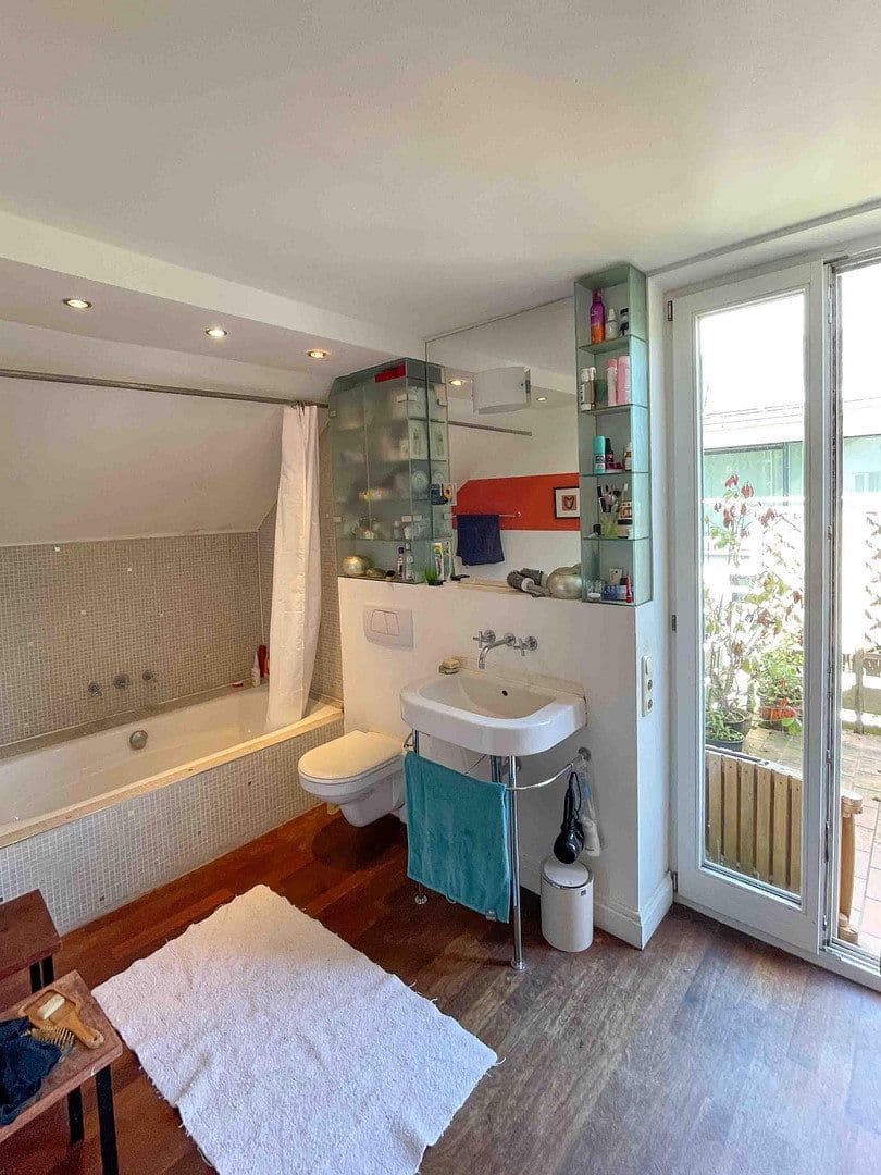 Prodej domu 190 m², pozemek 1.070 m², Riedenerweg, Starnberg, Bavorsko Prodej domu 190 m², pozemek 1.070 m², Riedenerweg, Starnberg, Bavorsko