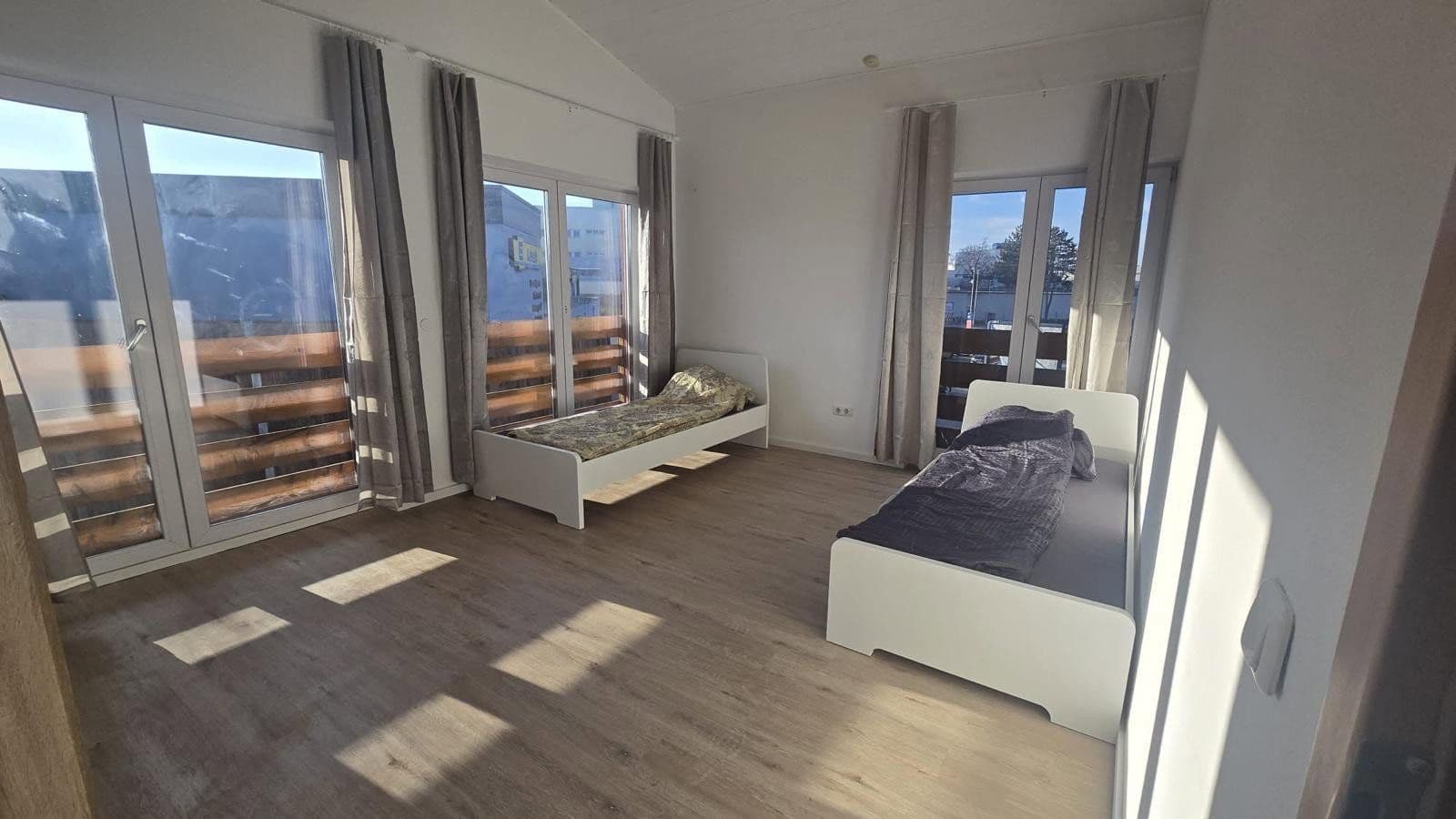 Pronájem domu 300 m², pozemek 800 m², Hohenfels, Bavorsko Pronájem domu 300 m², pozemek 800 m², Hohenfels, Bavorsko
