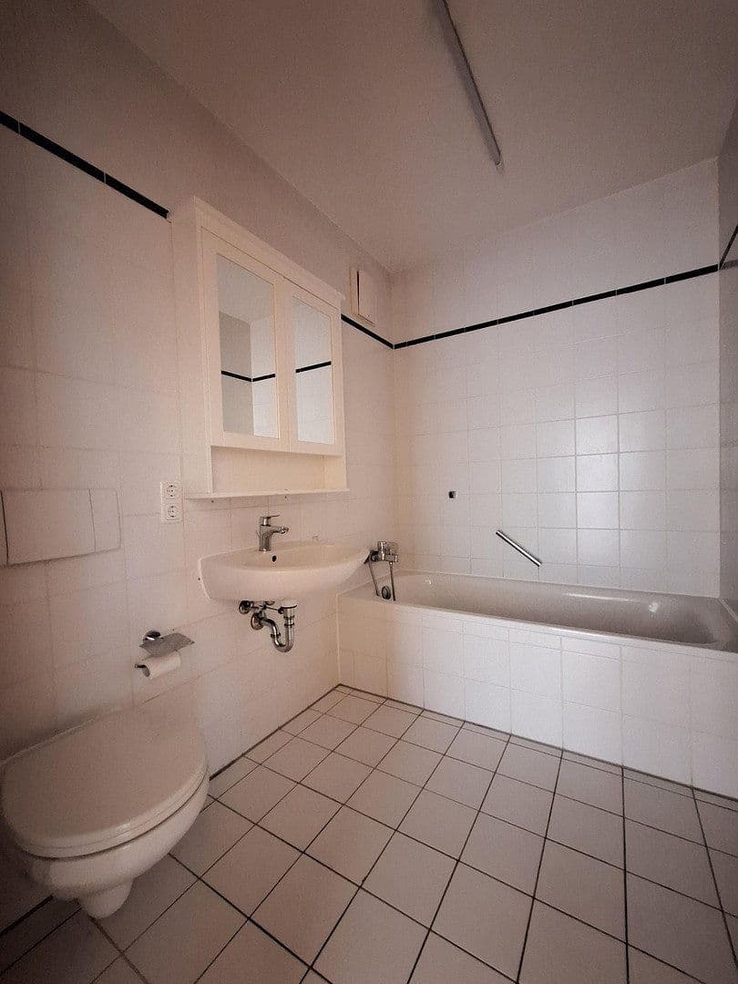 Pronájem bytu 2+1 71 m², Am Klemmberg 9, Weißenfels, Sasko-Anhaltsko Pronájem bytu 2+1 71 m², Am Klemmberg 9, Weißenfels, Sasko-Anhaltsko