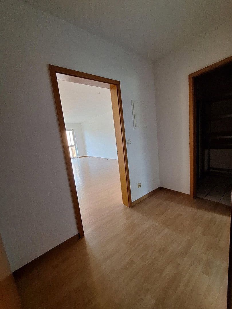 Pronájem bytu 2+1 71 m², Am Klemmberg 9, Weißenfels, Sasko-Anhaltsko Pronájem bytu 2+1 71 m², Am Klemmberg 9, Weißenfels, Sasko-Anhaltsko