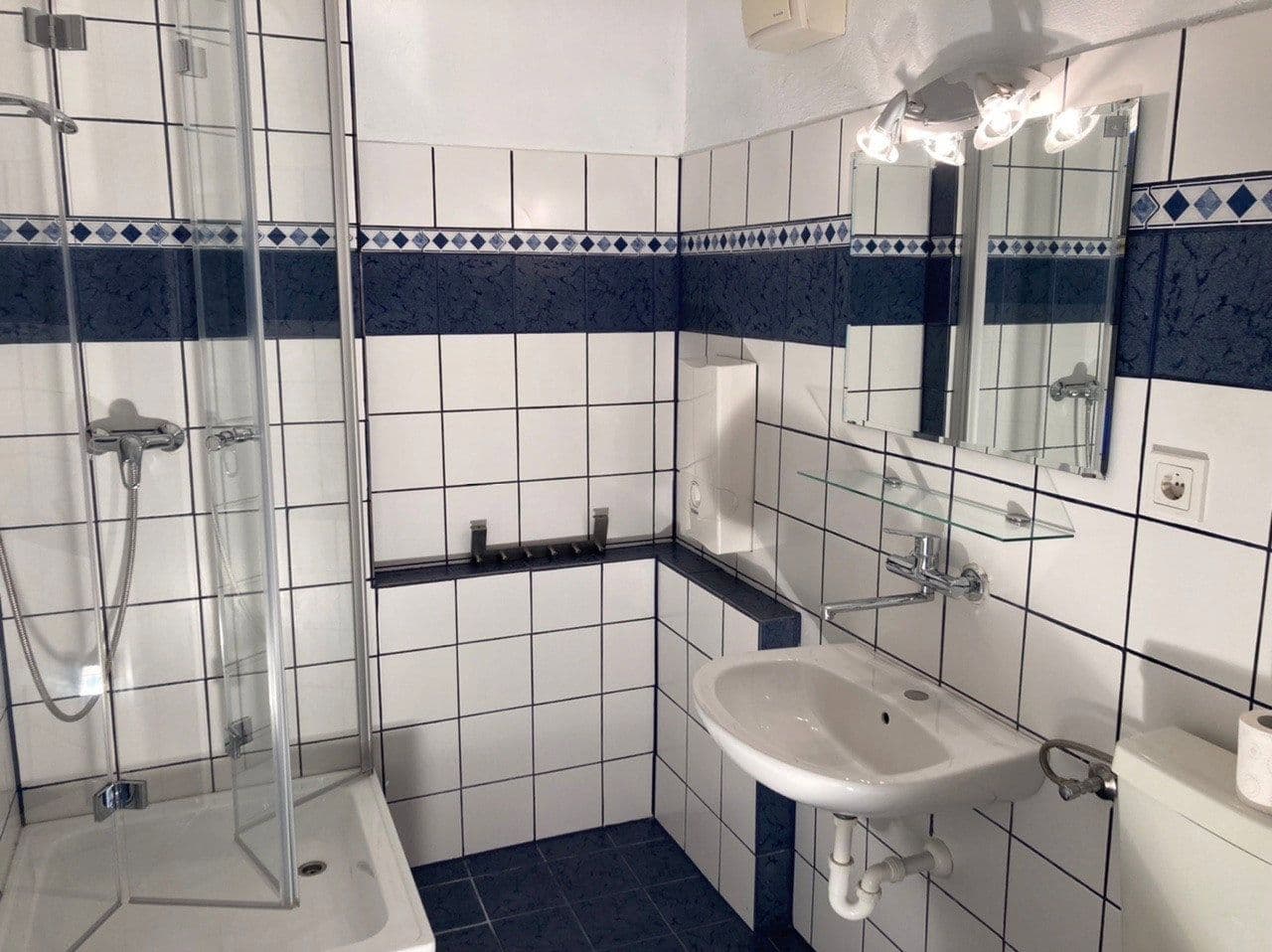 Pronájem bytu 1+1 29 m², Am Alten Weg 33, Mainz-Marienborn, Porýní-Falc Pronájem bytu 1+1 29 m², Am Alten Weg 33, Mainz-Marienborn, Porýní-Falc
