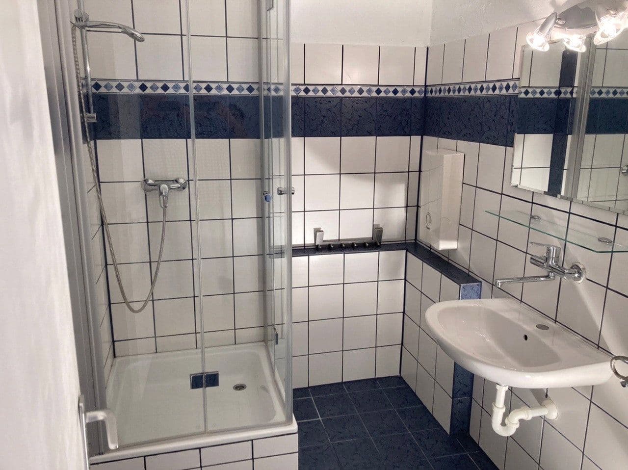 Pronájem bytu 1+1 29 m², Am Alten Weg 33, Mainz-Marienborn, Porýní-Falc Pronájem bytu 1+1 29 m², Am Alten Weg 33, Mainz-Marienborn, Porýní-Falc