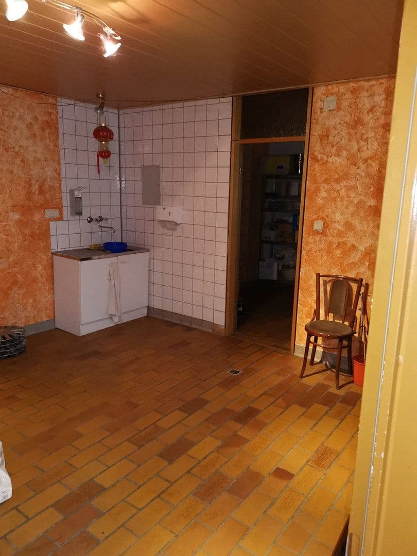 Prodej domu 232 m², pozemek 280 m², Weißhoferstr. 46, Bretten, Bádensko-Württembersko Prodej domu 232 m², pozemek 280 m², Weißhoferstr. 46, Bretten, Bádensko-Württembersko