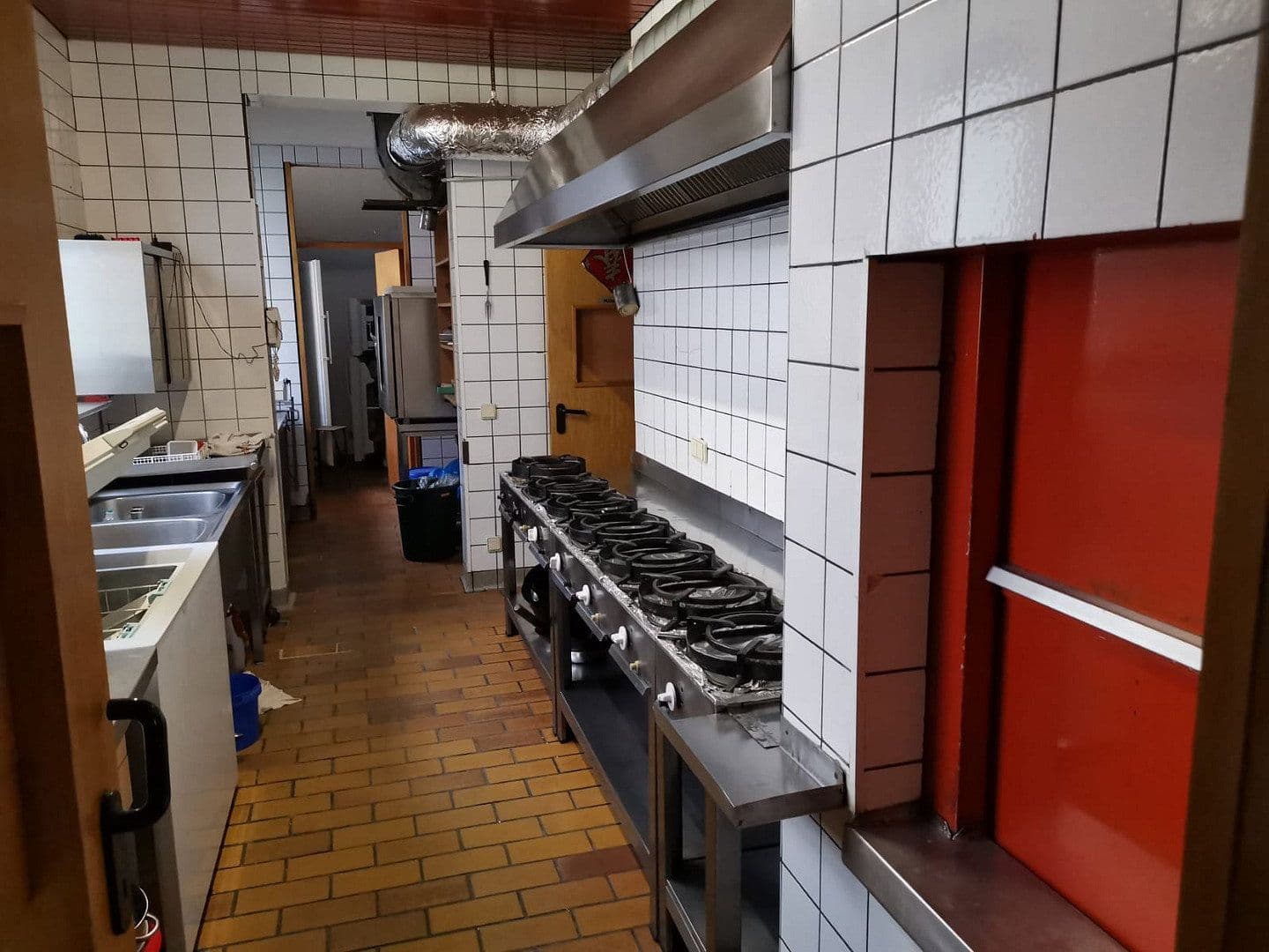Prodej domu 232 m², pozemek 280 m², Weißhoferstr. 46, Bretten, Bádensko-Württembersko Prodej domu 232 m², pozemek 280 m², Weißhoferstr. 46, Bretten, Bádensko-Württembersko
