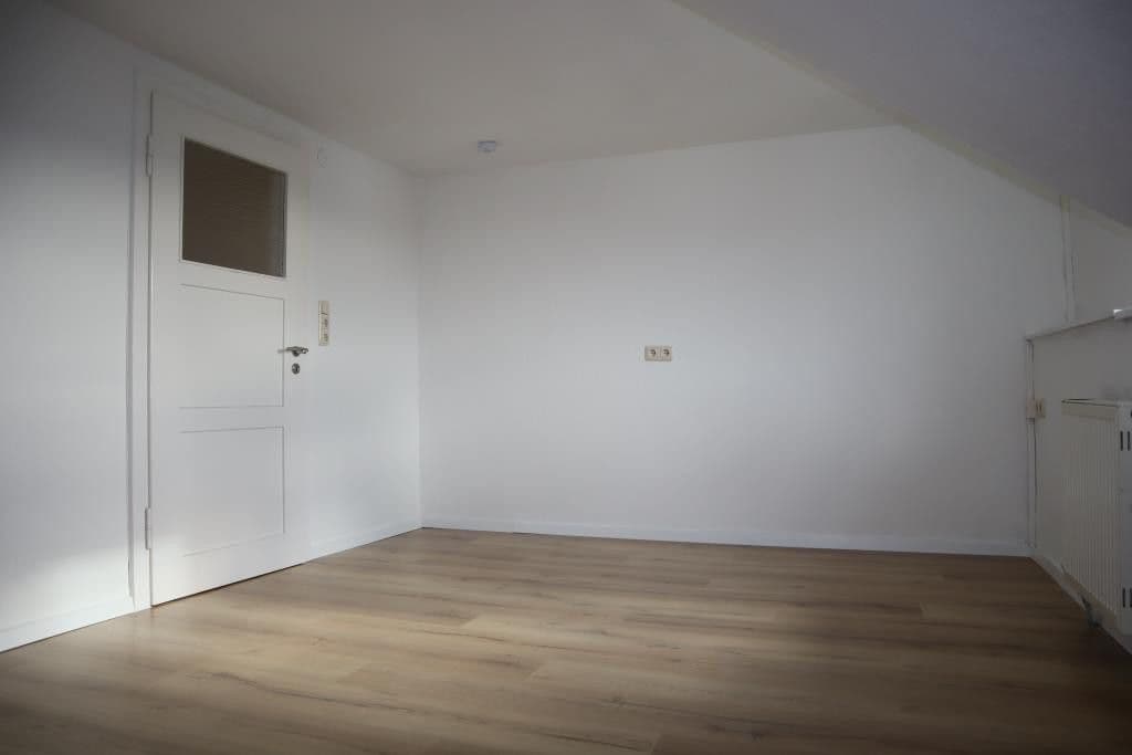 Prodej bytu 7+1 114 m², Unterer Markt 18, Schönberg, Bavorsko Prodej bytu 7+1 114 m², Unterer Markt 18, Schönberg, Bavorsko