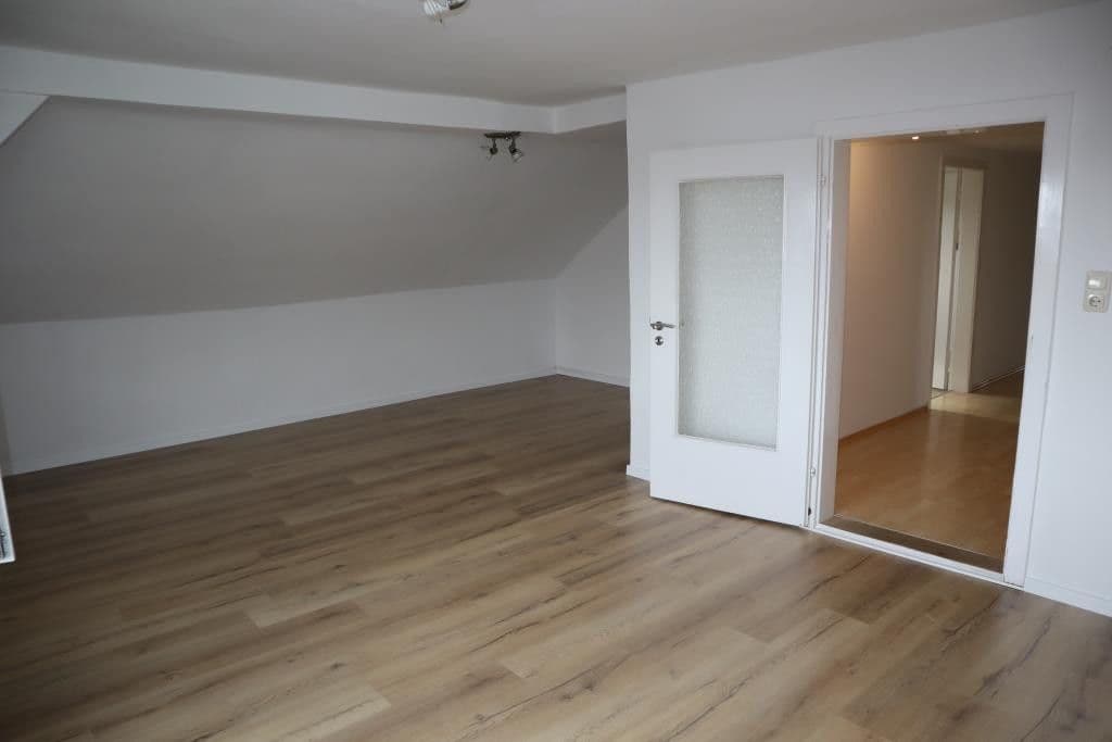 Prodej bytu 7+1 114 m², Unterer Markt 18, Schönberg, Bavorsko Prodej bytu 7+1 114 m², Unterer Markt 18, Schönberg, Bavorsko