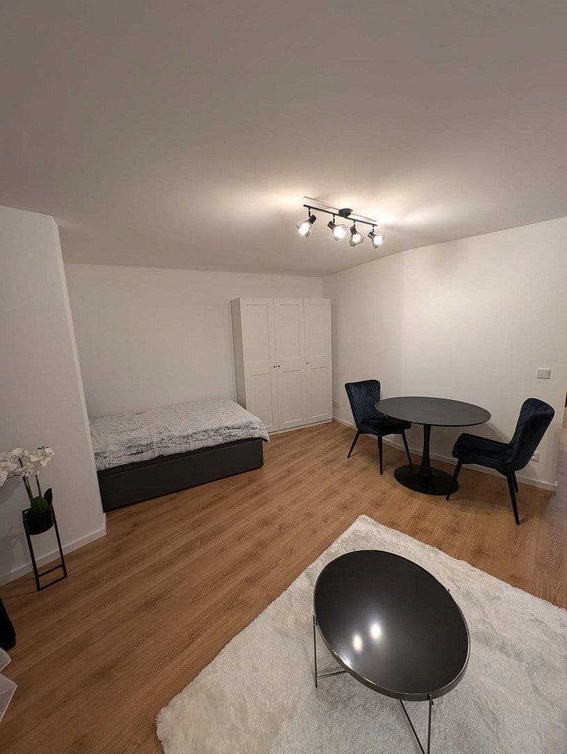Pronájem bytu 1+1 32 m², München, Bavorsko Pronájem bytu 1+1 32 m², München, Bavorsko
