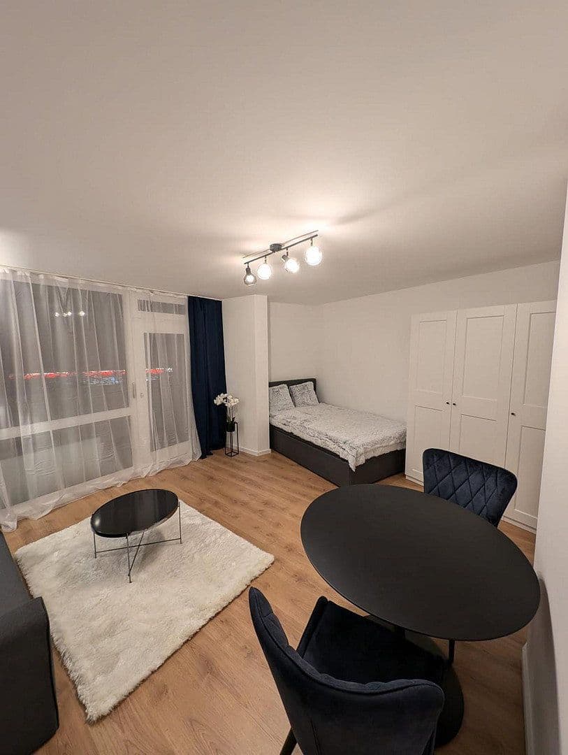 Pronájem bytu 1+1 32 m², München, Bavorsko Pronájem bytu 1+1 32 m², München, Bavorsko