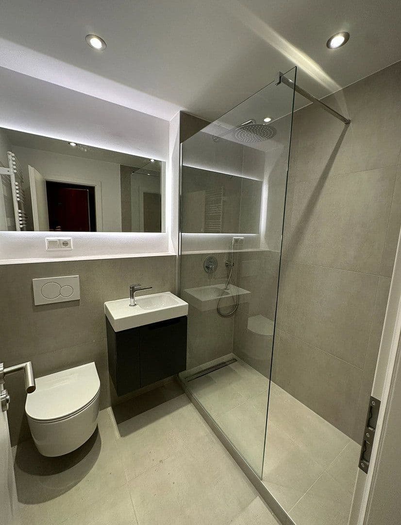 Pronájem bytu 1+1 32 m², München, Bavorsko Pronájem bytu 1+1 32 m², München, Bavorsko