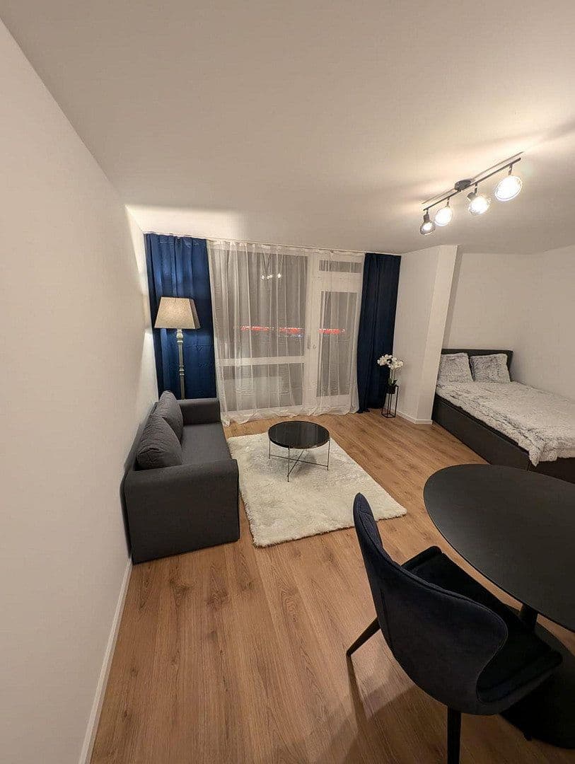 Pronájem bytu 1+1 32 m², München, Bavorsko Pronájem bytu 1+1 32 m², München, Bavorsko