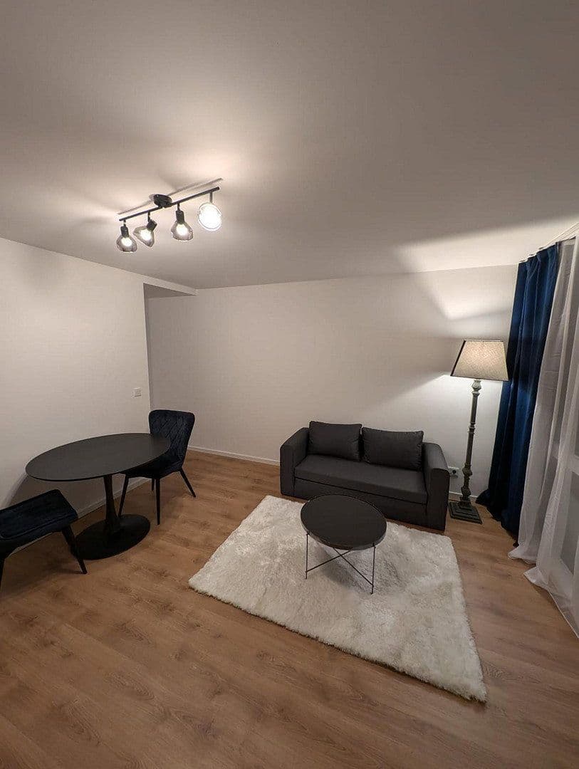Pronájem bytu 1+1 32 m², München, Bavorsko Pronájem bytu 1+1 32 m², München, Bavorsko