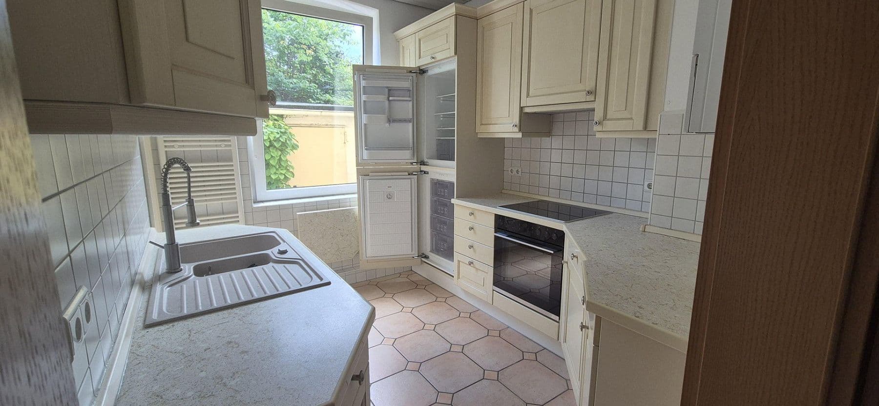 Pronájem bytu 3+1 120 m², Šlesvik, Šlesvicko-Holštýnsko Pronájem bytu 3+1 120 m², Šlesvik, Šlesvicko-Holštýnsko