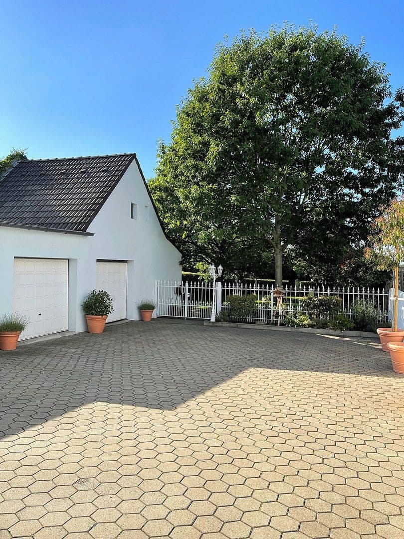 Prodej domu 280 m², pozemek 1.223 m², Dortmund, Severní Porýní-Vestfálsko Prodej domu 280 m², pozemek 1.223 m², Dortmund, Severní Porýní-Vestfálsko