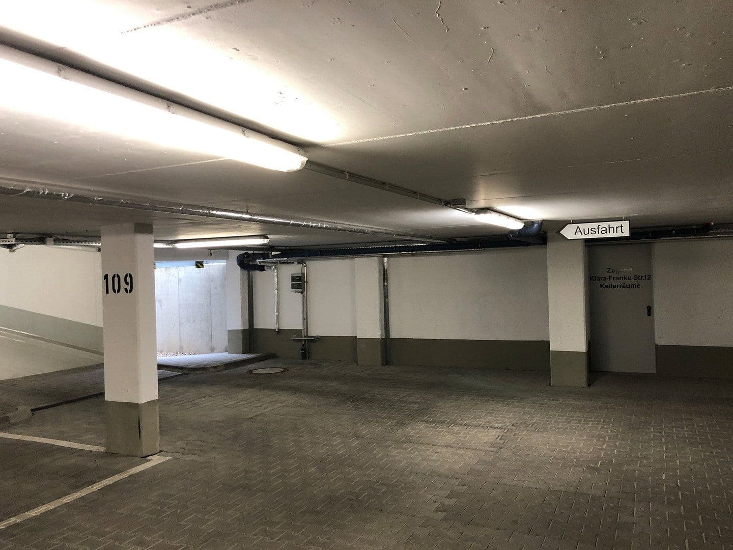 Pronájem garáže, Lehrter Strasse 25 D, Berlin, Berlín Pronájem garáže, Lehrter Strasse 25 D, Berlin, Berlín