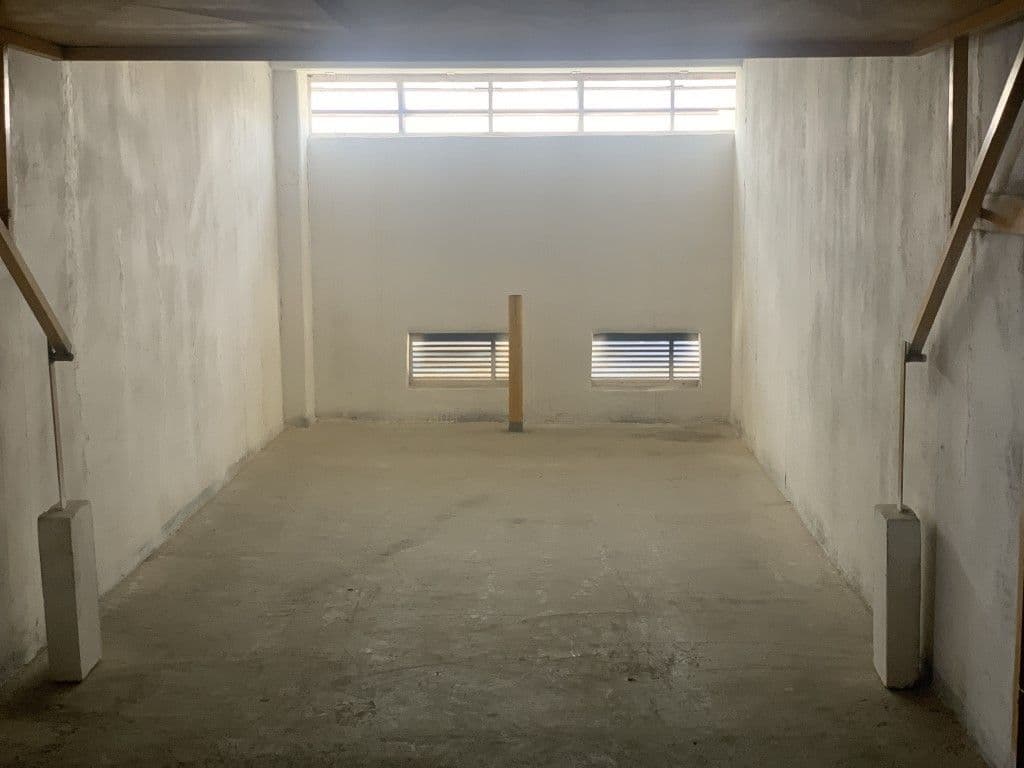 Pronájem garáže 18 m², Holušická, Praha, Praha Pronájem garáže 18 m², Holušická, Praha, Praha