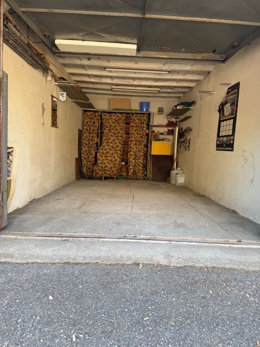 Pronájem garáže 18 m², Brno, Jihomoravský kraj Pronájem garáže 18 m², Brno, Jihomoravský kraj