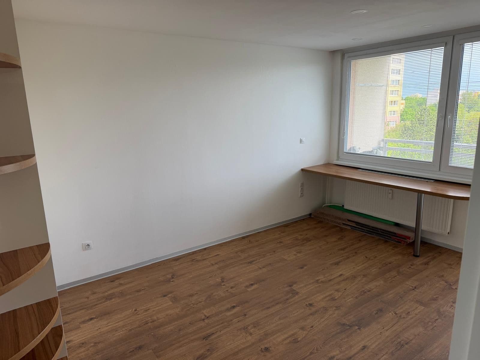 Pronájem bytu 1+kk 36 m², Bělehradská, Pardubice, Pardubický kraj Pronájem bytu 1+kk 36 m², Bělehradská, Pardubice, Pardubický kraj