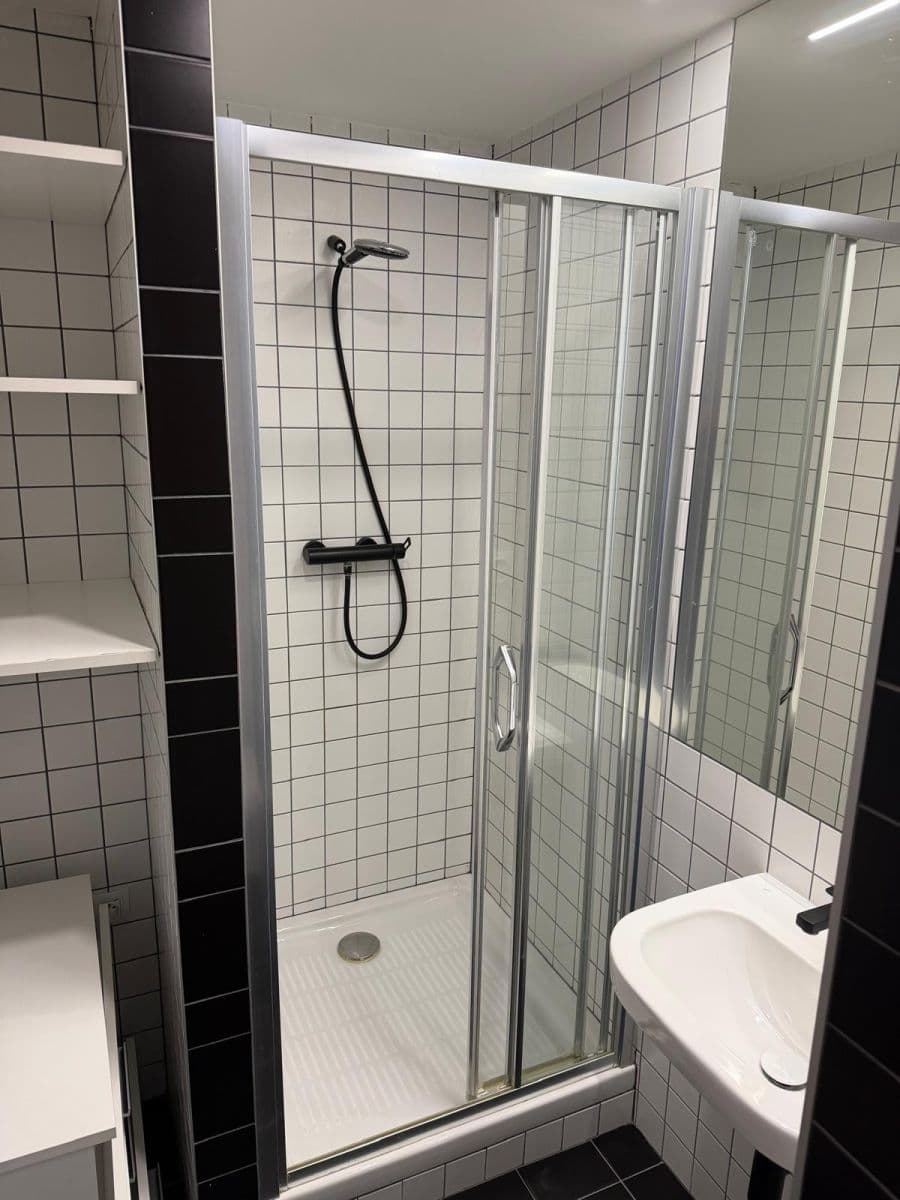 Pronájem bytu 1+kk 36 m², Bělehradská, Pardubice, Pardubický kraj Pronájem bytu 1+kk 36 m², Bělehradská, Pardubice, Pardubický kraj