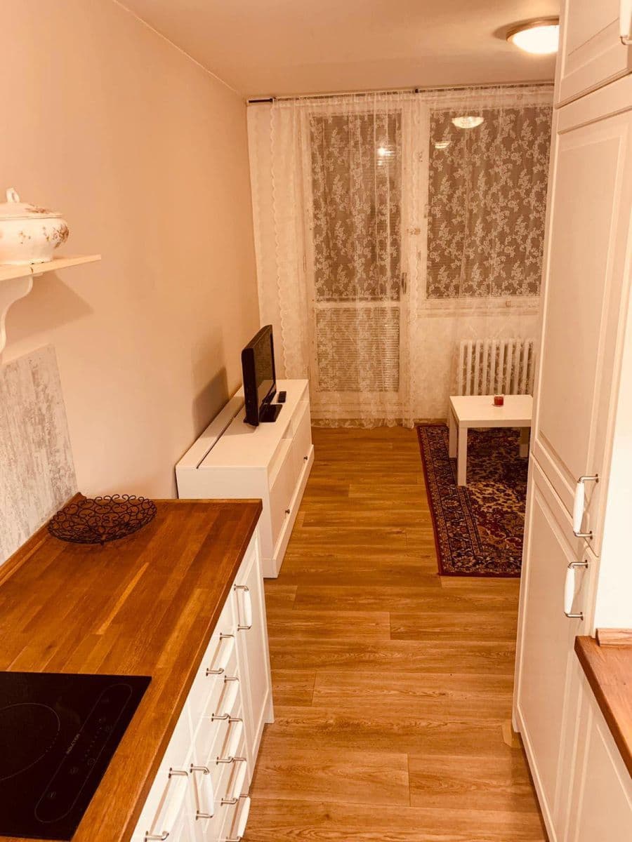 Prodej bytu 1+kk 38 m², Ostravská, Kladno, Středočeský kraj Prodej bytu 1+kk 38 m², Ostravská, Kladno, Středočeský kraj