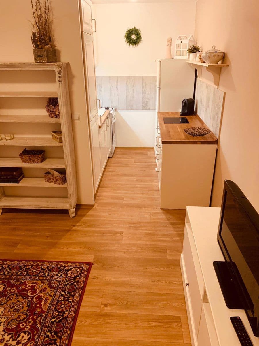 Prodej bytu 1+kk 38 m², Ostravská, Kladno, Středočeský kraj Prodej bytu 1+kk 38 m², Ostravská, Kladno, Středočeský kraj