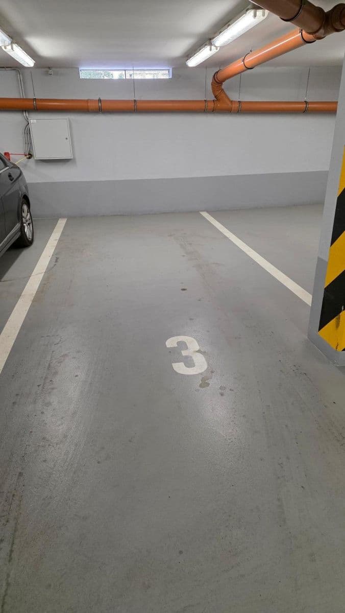 Pronájem garáže 14 m², Praha, Praha Pronájem garáže 14 m², Praha, Praha