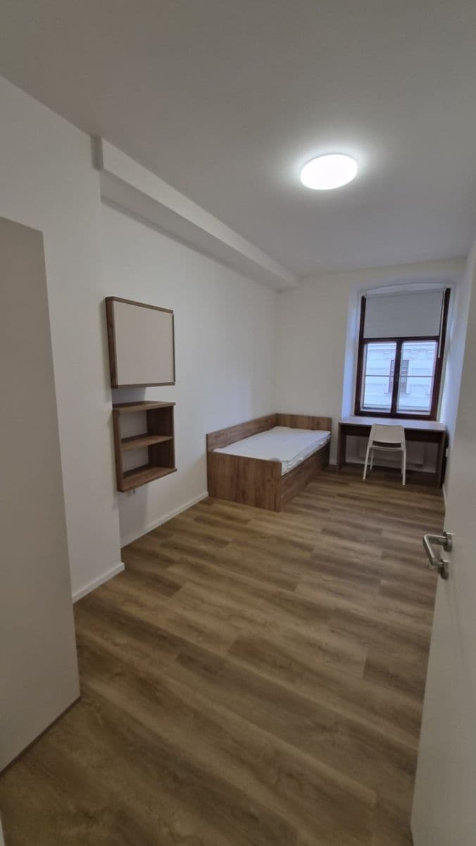 Pronájem bytu 6+1 138 m², Pekařská, Brno, Jihomoravský kraj Pronájem bytu 6+1 138 m², Pekařská, Brno, Jihomoravský kraj