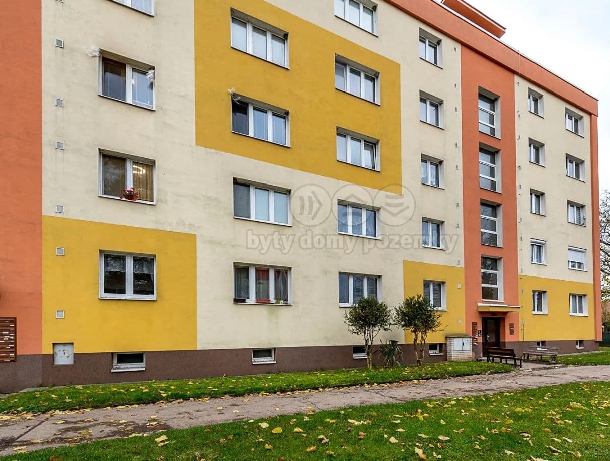 Prodej bytu 2+1 59 m², Jiráskova, Lužec nad Vltavou, Středočeský kraj Prodej bytu 2+1 59 m², Jiráskova, Lužec nad Vltavou, Středočeský kraj