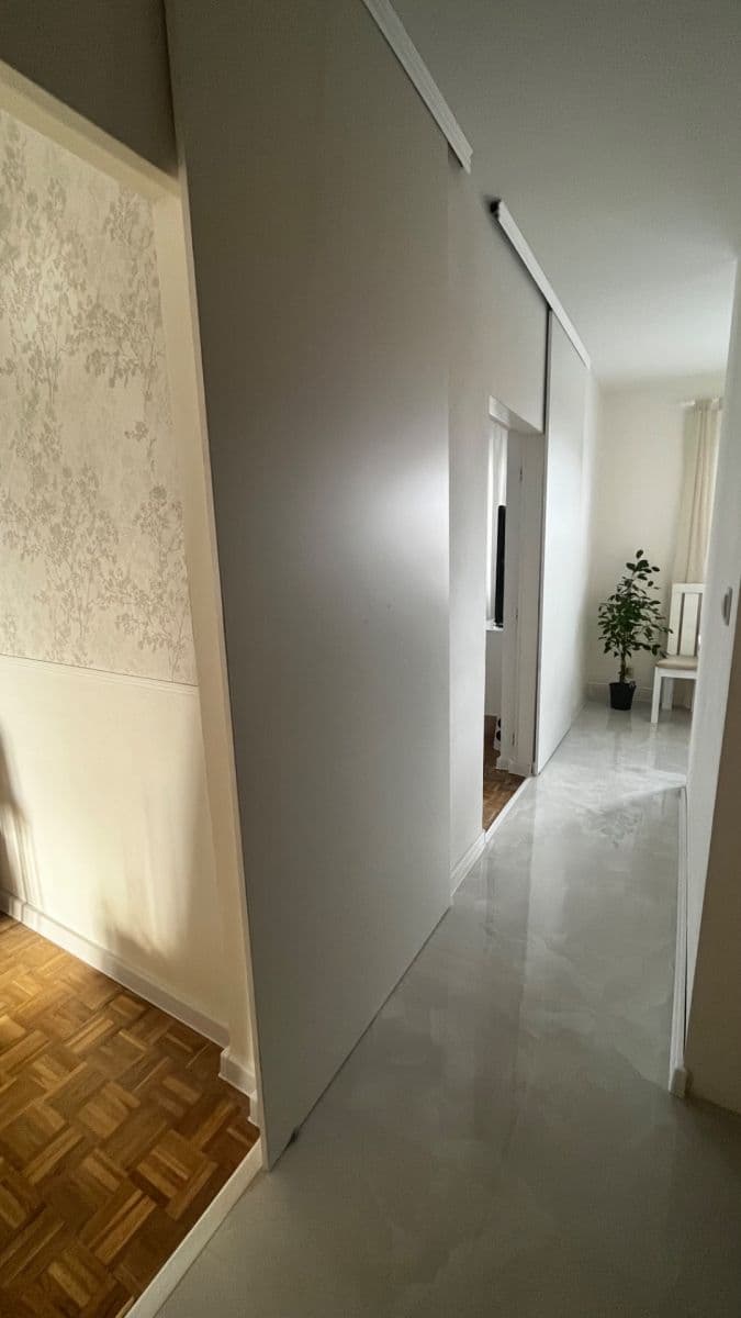 Prodej bytu 2+1 59 m², Jiráskova, Lužec nad Vltavou, Středočeský kraj Prodej bytu 2+1 59 m², Jiráskova, Lužec nad Vltavou, Středočeský kraj