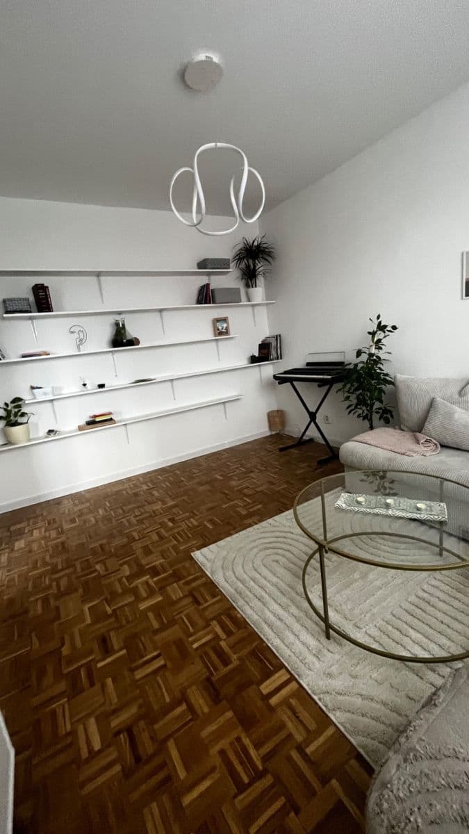 Prodej bytu 2+1 59 m², Jiráskova, Lužec nad Vltavou, Středočeský kraj Prodej bytu 2+1 59 m², Jiráskova, Lužec nad Vltavou, Středočeský kraj