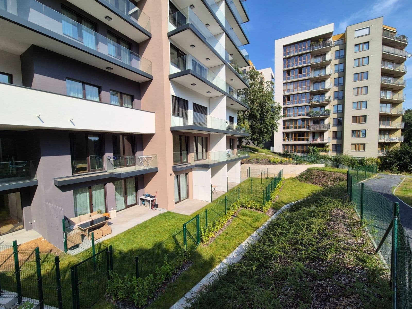Pronájem bytu 1+kk 46 m², K Červenému vrchu, Praha, Praha Pronájem bytu 1+kk 46 m², K Červenému vrchu, Praha, Praha