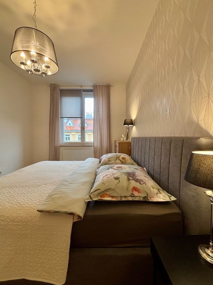 Pronájem bytu 4+kk 89 m², Na Zlatnici, Praha, Praha Pronájem bytu 4+kk 89 m², Na Zlatnici, Praha, Praha