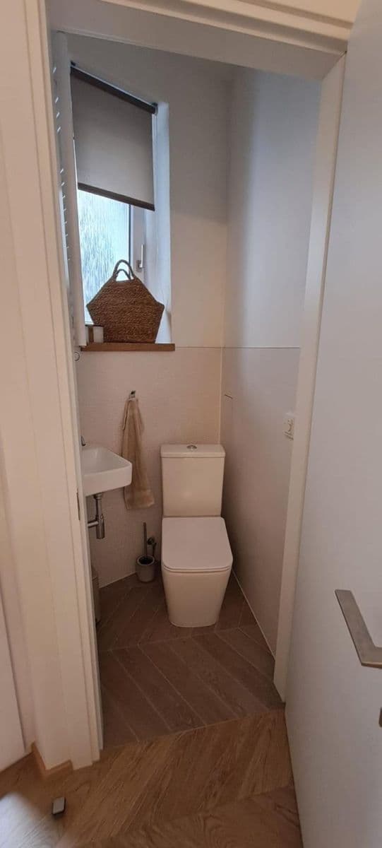 Pronájem bytu 4+kk 89 m², Na Zlatnici, Praha, Praha Pronájem bytu 4+kk 89 m², Na Zlatnici, Praha, Praha